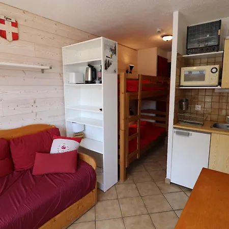 Pres Des Pistes Avec Balcon A Le - 4 Pers, Equipe, Promo Et Activites - Fr-1-502-449 * Tignes